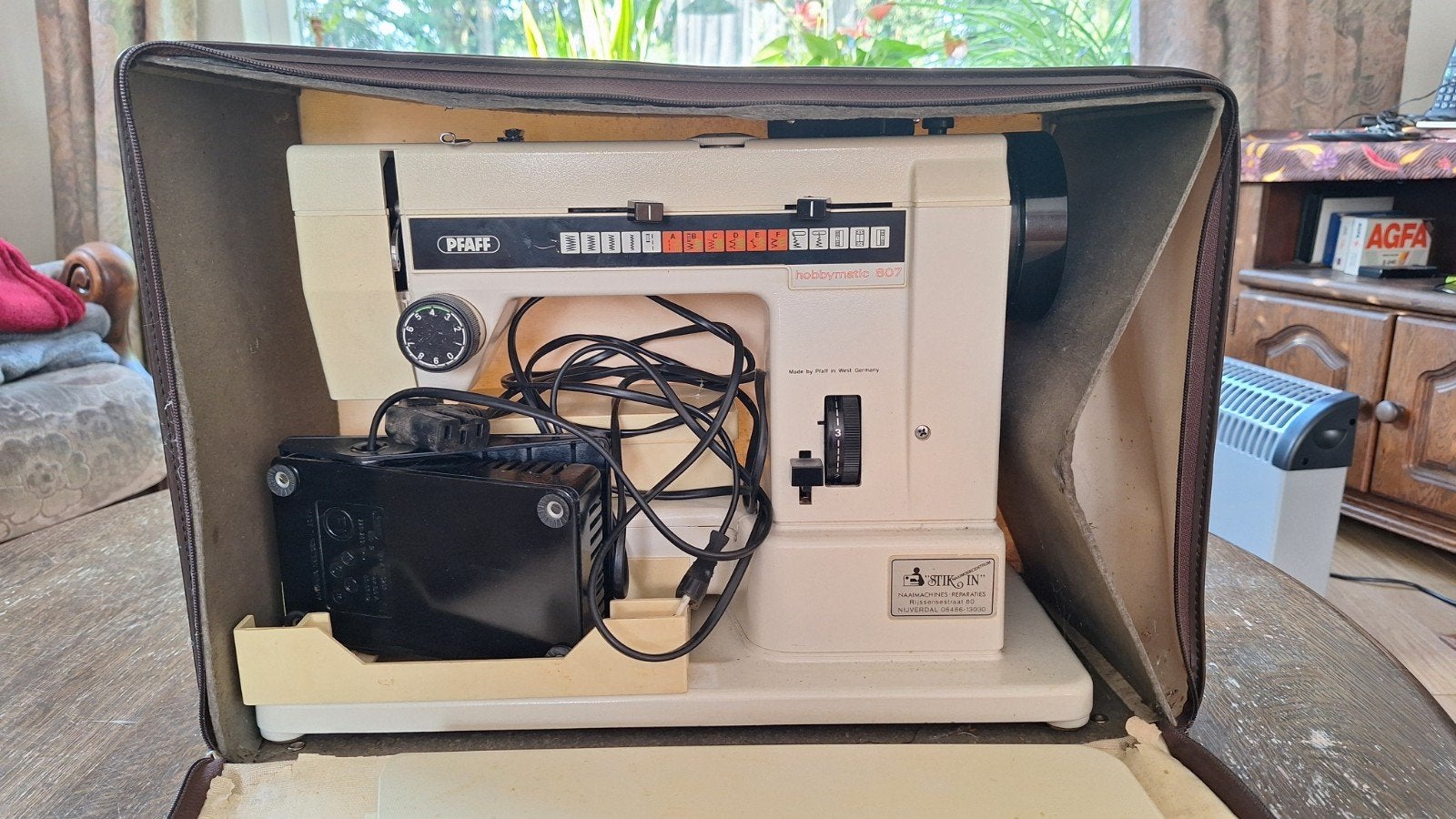 Pfaff hobbymatic 807 Naaimachine -  in Draagkoffer, Ophalen, Gebruikt, Naaimachine, Pfaff