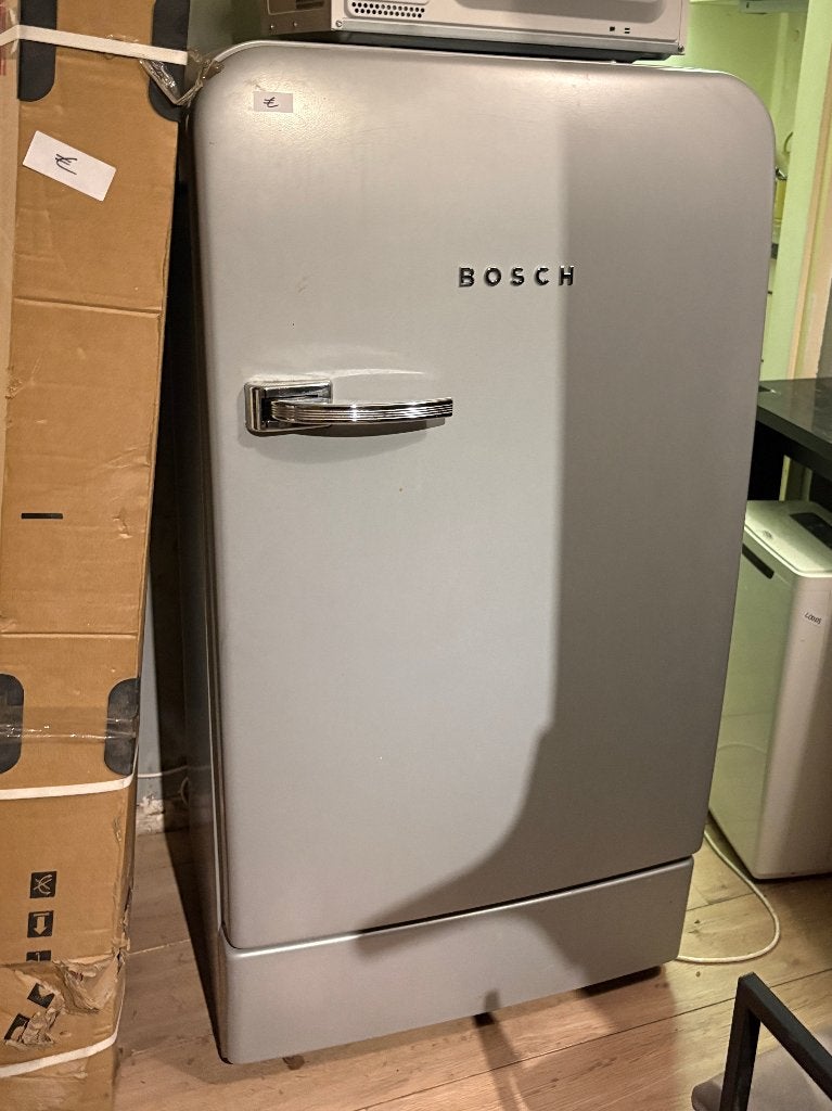 Bosch Classic Edition Retro Koelkast, Ophalen, 150 tot 200 liter, Gebruikt, 120 tot 140 cm