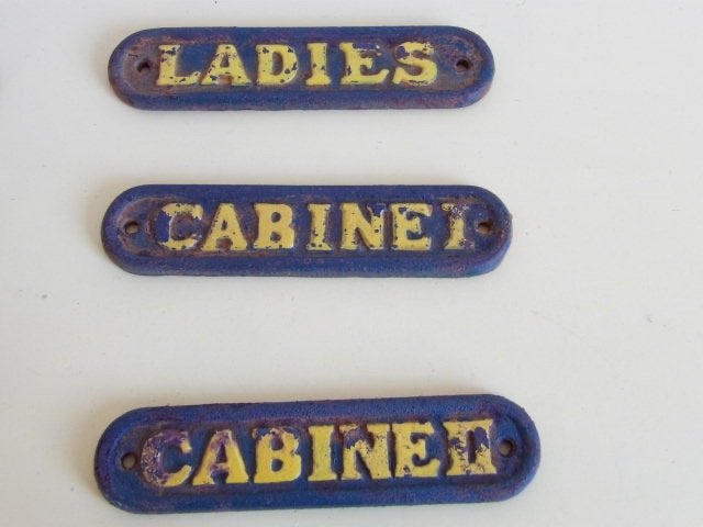 VINTAGE GIETIJZEREN NAAMBORDJES, Antiek en Kunst, Curiosa en Brocante, Ophalen of Verzenden
