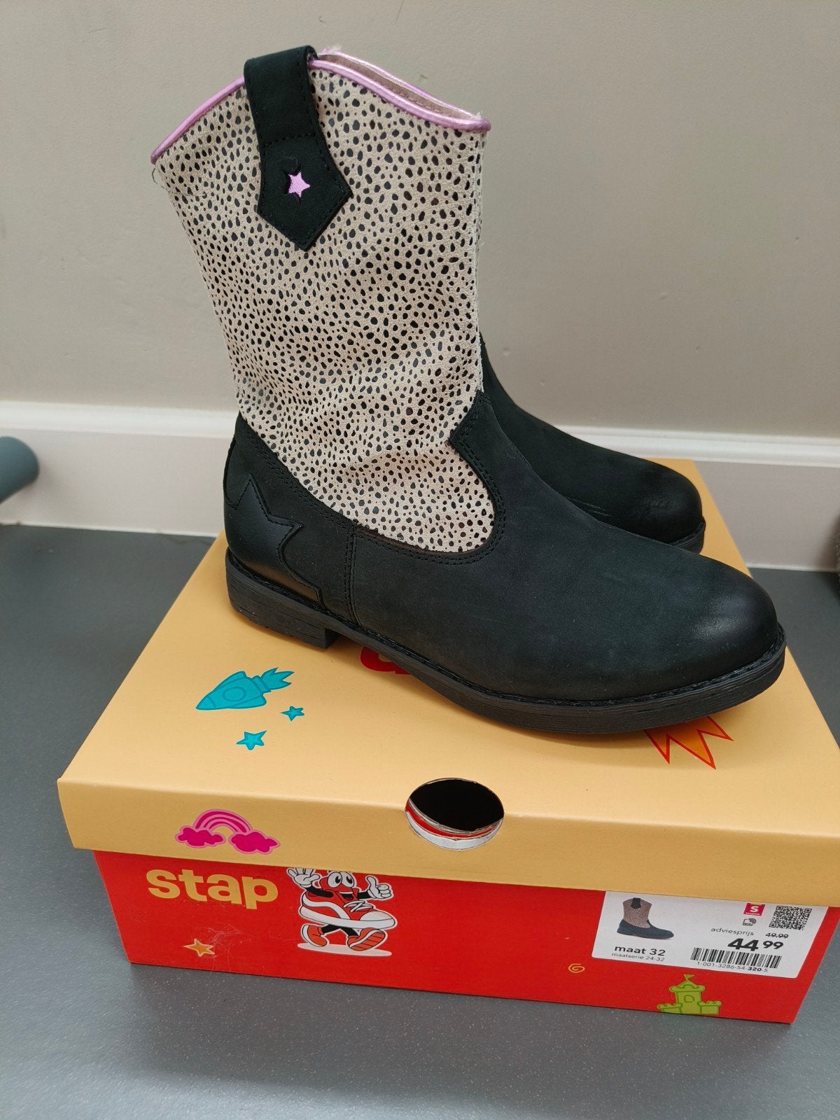 nieuw! meisjes laarzen maat 32, Meisje, Stap, Nieuw, Ophalen of Verzenden