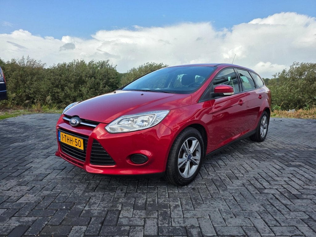 Ford Focus Wagon EcoBoost Edition 2014 nieuwe APK!, Auto's, Euro 5, Gebruikt, Zwart, Origineel Nederlands