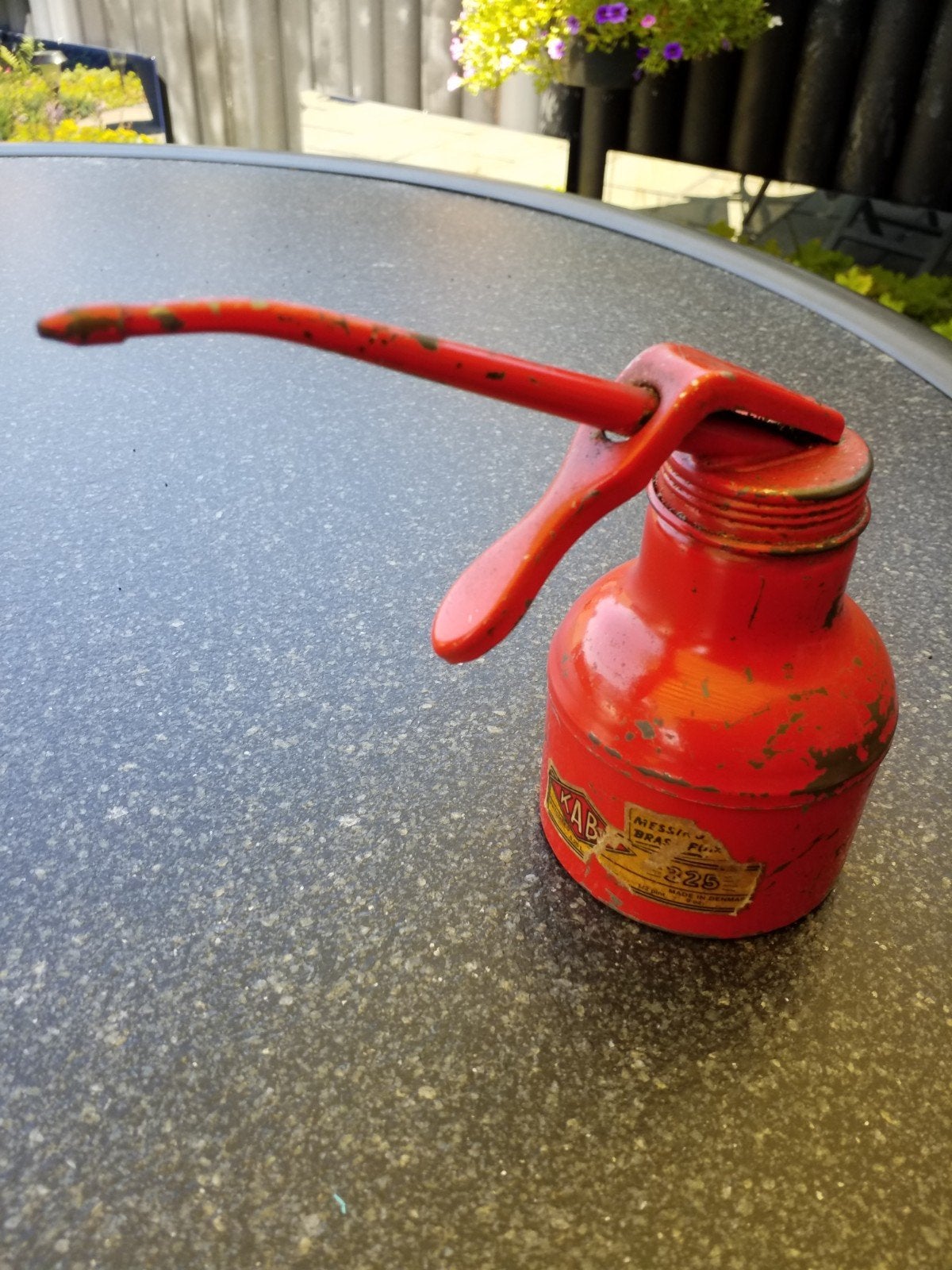 Vintage Oliespuitje Rood - Decoratief en Functioneel, Ophalen of Verzenden