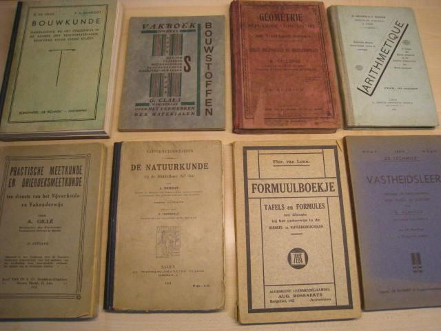 8 antieke schoolboeken : bouwkunde, meetkunde, natuurkunde, Antiek en Kunst, Ophalen of Verzenden