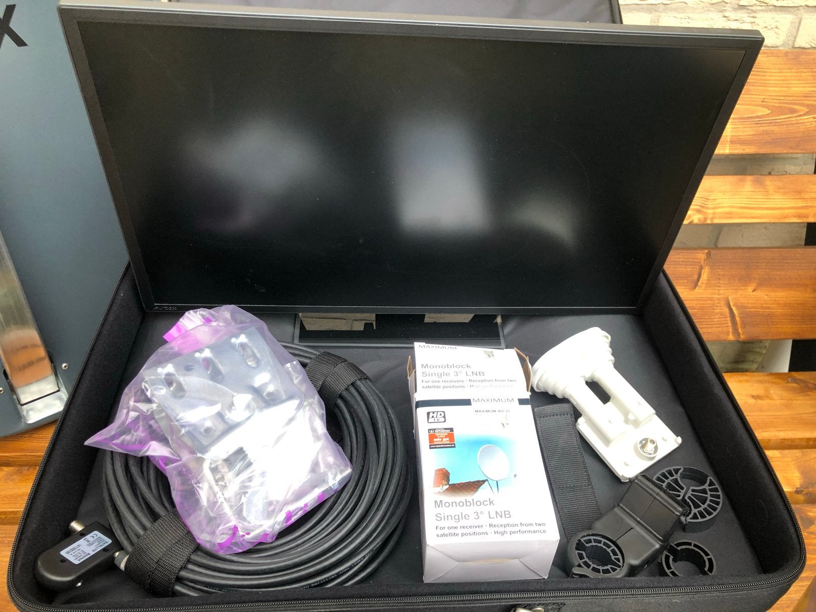 Complete Satelliet TV Set voor Camping - Zo goed als nieuw, Ophalen of Verzenden, Zo goed als nieuw, (Schotel)antenne, Overige merken