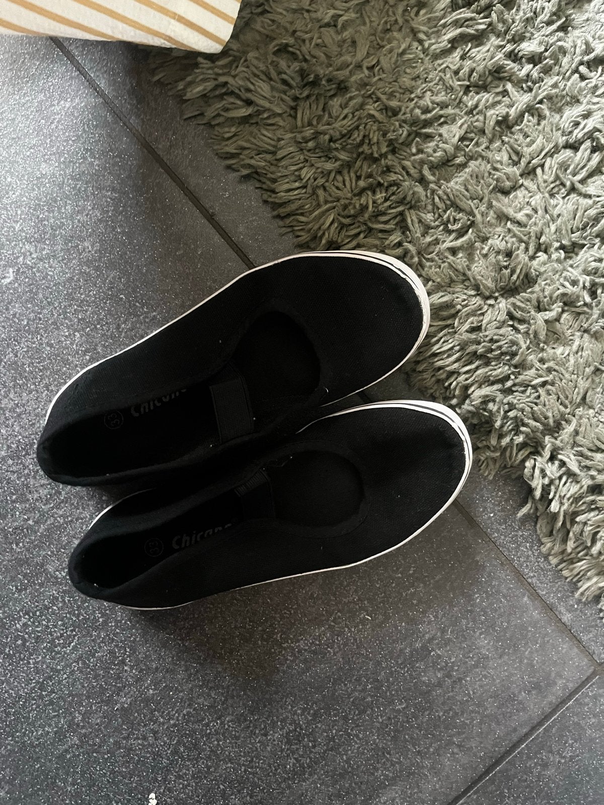 Gymschoenen mt 33 gebruikt, Kleding | Dames, Schoenen, Ophalen, Gedragen, Sportschoenen, Zwart