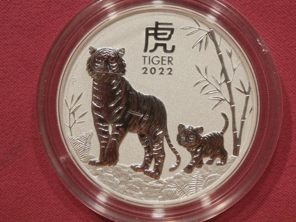TWO OUNCE LUNAR lll. 2022 TIGER., Ophalen of Verzenden, Zilver