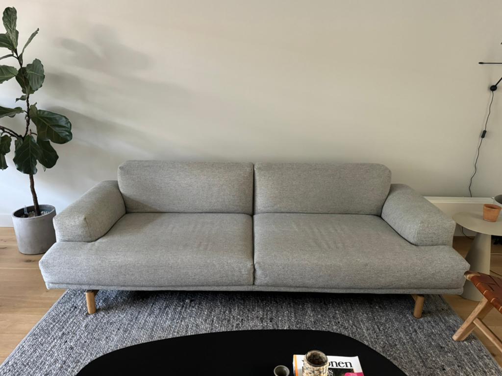 Muuto sofa type Compose, 240cm, Huis en Inrichting, Ophalen, Driepersoons, 75 tot 100 cm, Modern