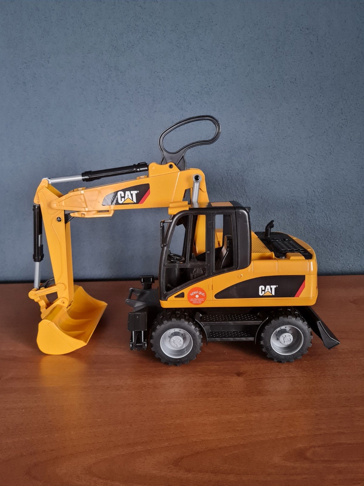 Bruder CAT graafmachine, Ophalen, Zo goed als nieuw