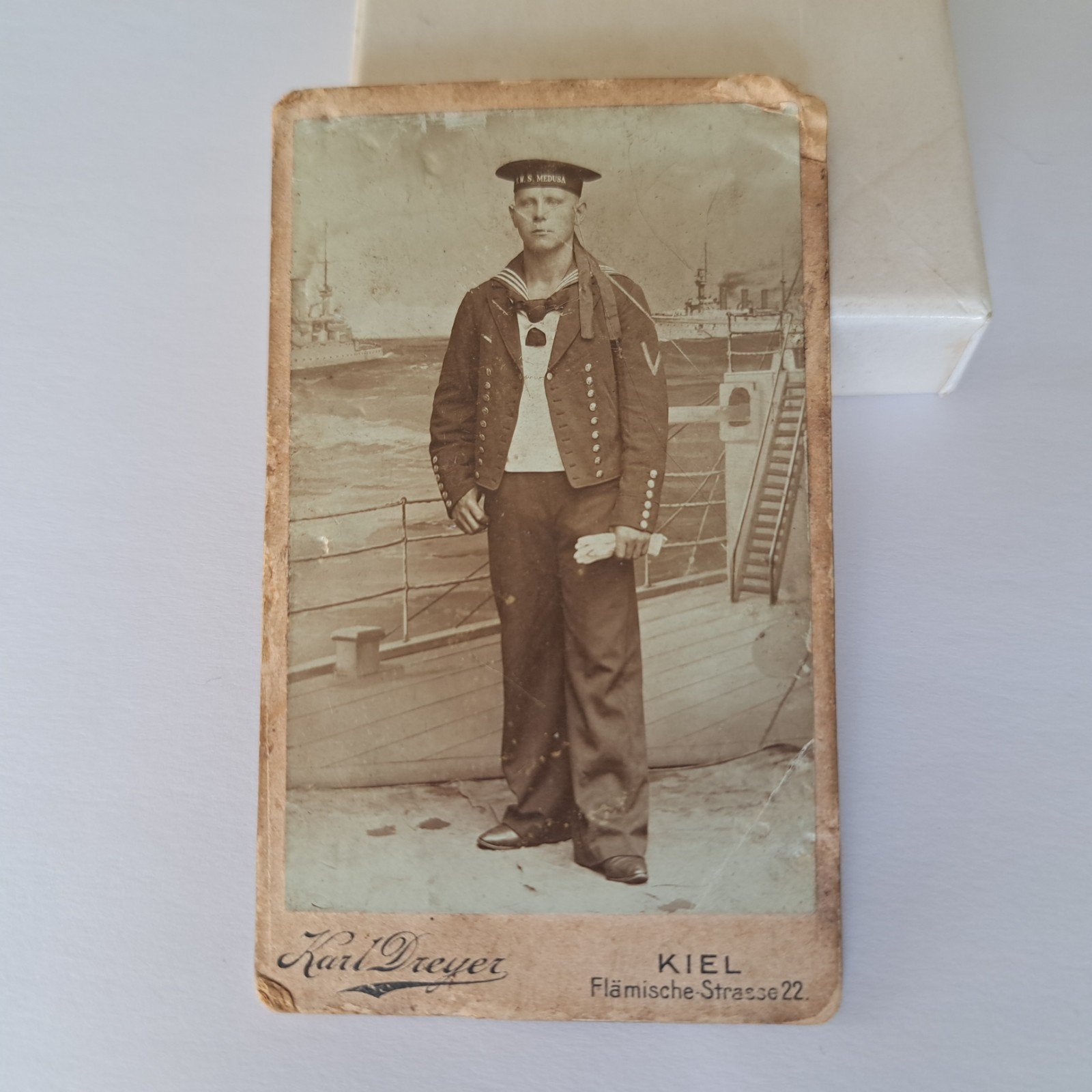 Antieke foto Matroos zeeman, Verzamelen, Verzenden, Voor 1940, Gebruikt, Kind