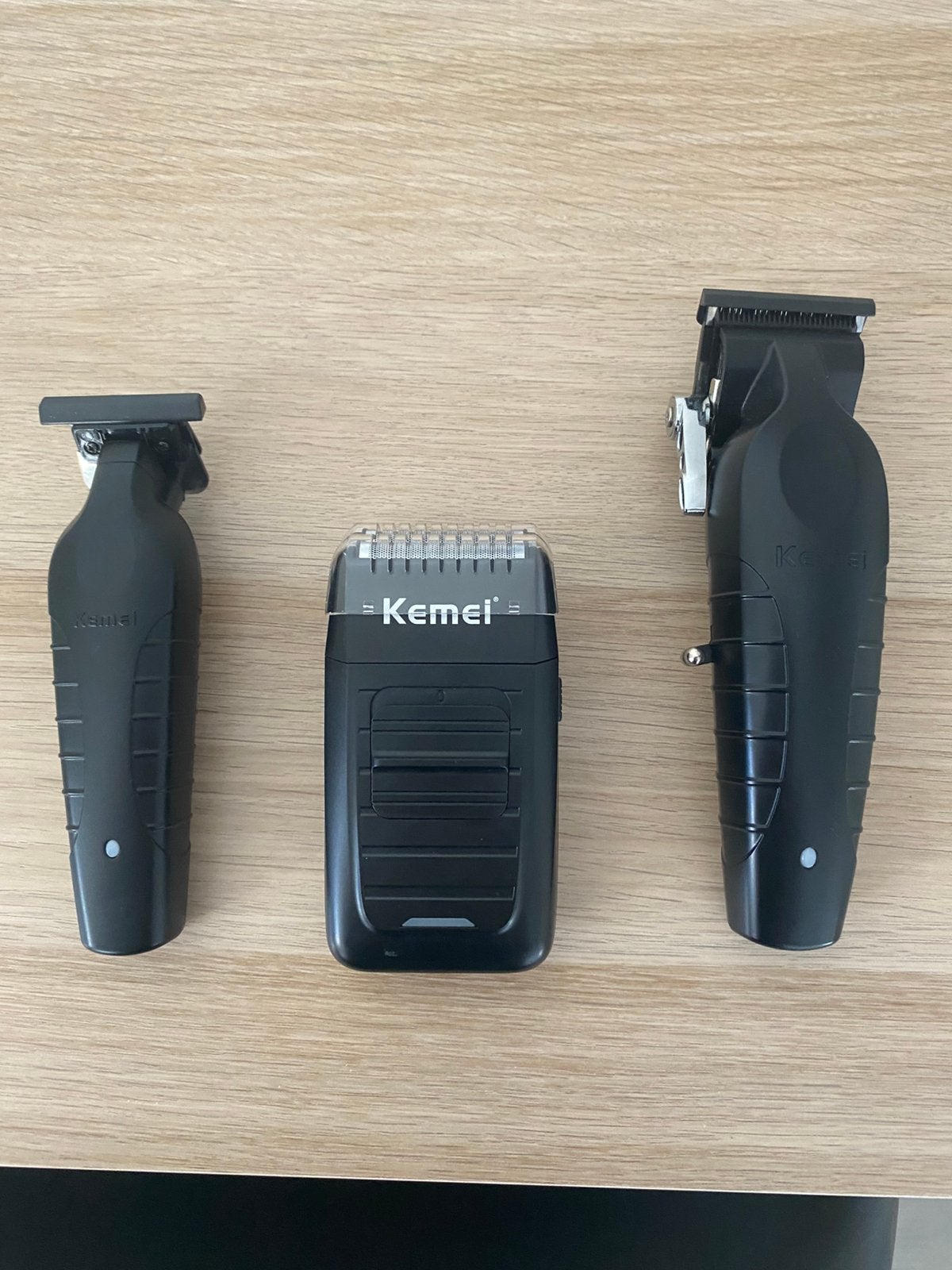 Kemei kappersset met knipscharen, cape, kappersholster ezv., Ophalen, Zo goed als nieuw