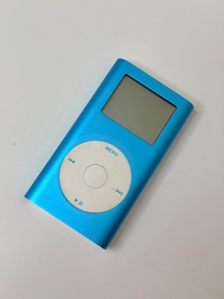 Apple iPod Mini 2e Generatie Blauw 4GB Defect (m2456636643) — Mp3 ...