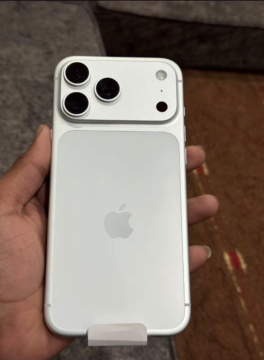 iPhone 17 Pro Max, Telecommunicatie, Wit, 1 TB, Ophalen of Verzenden, Zo goed als nieuw