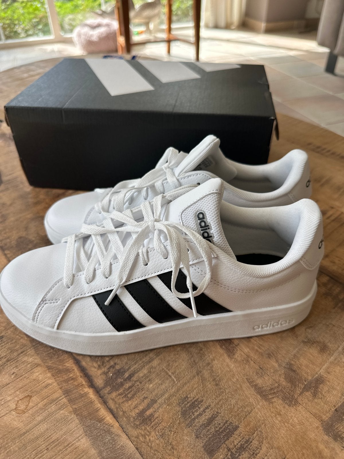 Nieuw: Adidas Grand Court Base 3.0 Sneakers - Maat 42, Ophalen of Verzenden, Nieuw, Wit, Sneakers of Gympen