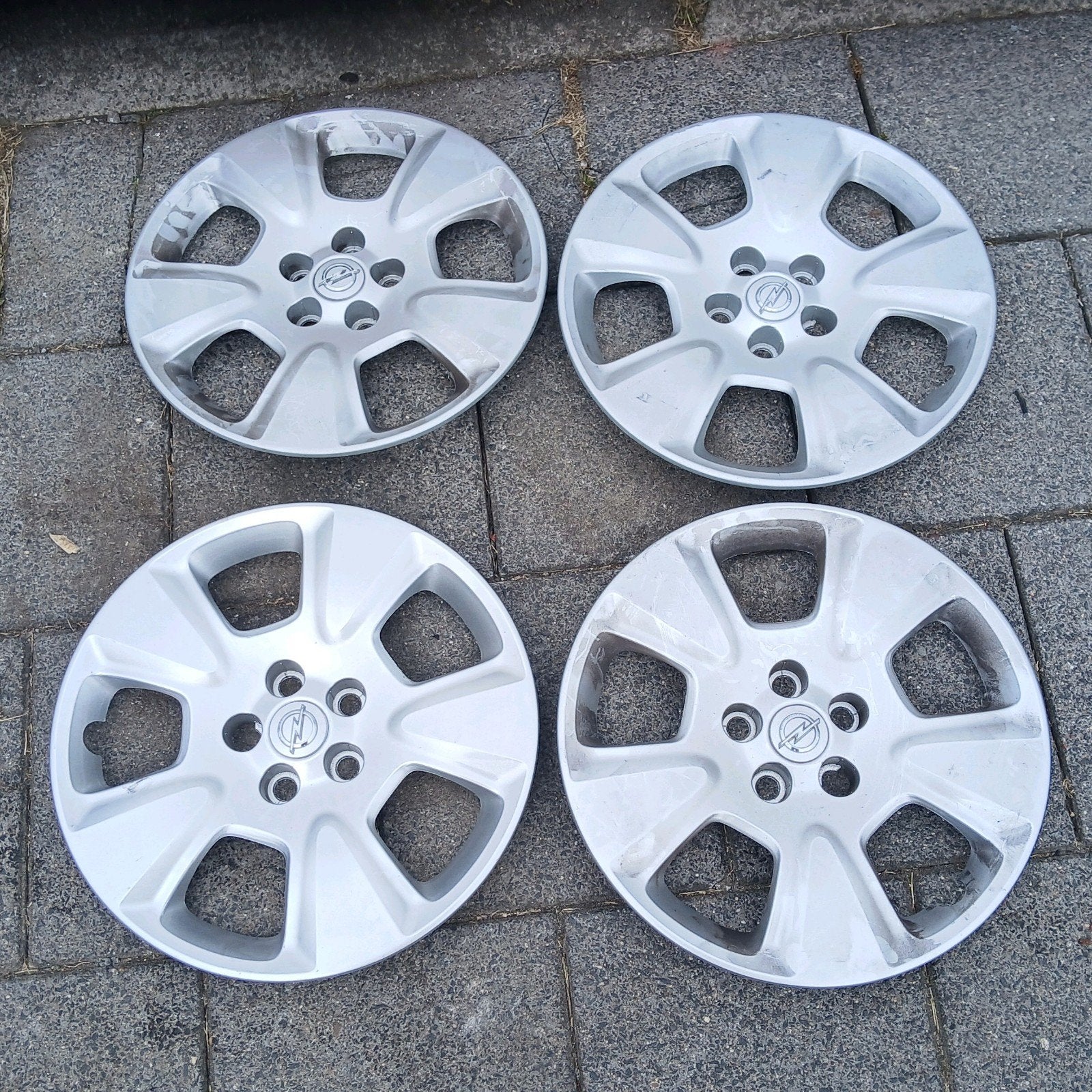 Opel 15 inch originele Wieldoppen, Auto diversen, Wieldoppen, Ophalen