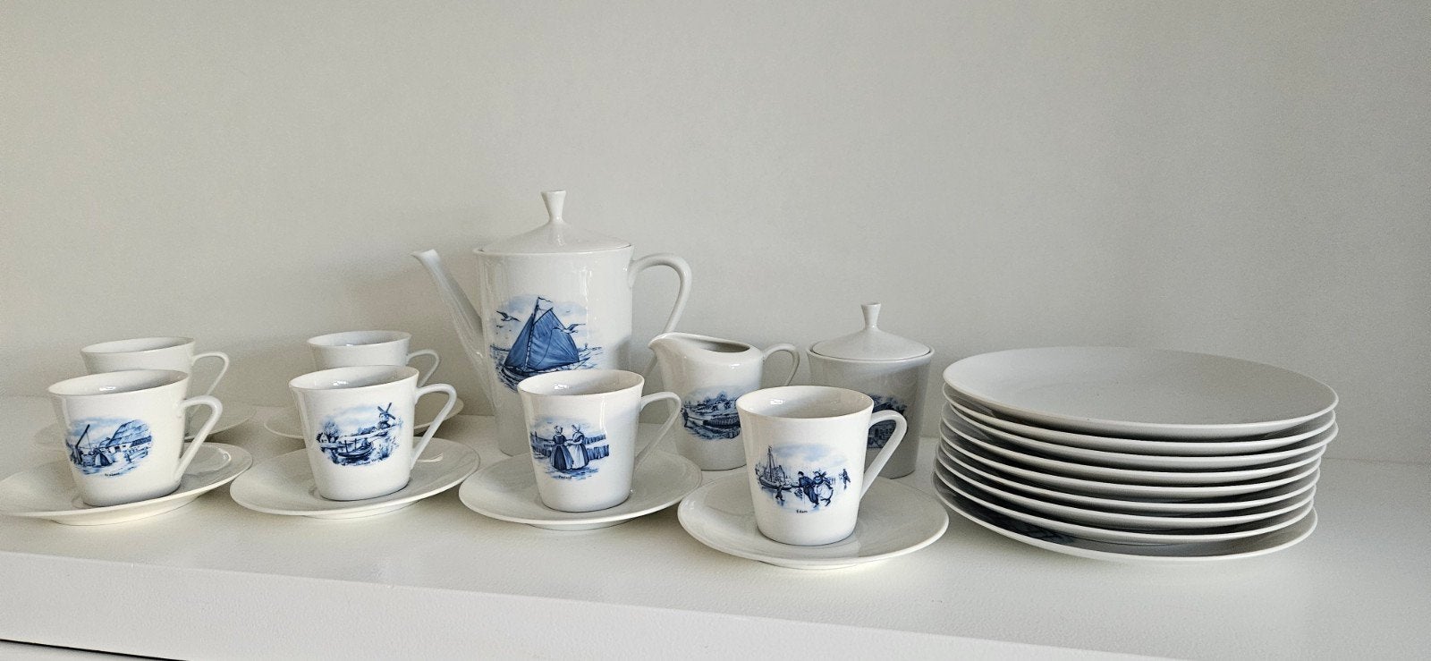 Delfts blauw porceleinen koffie/thee servies 8 delig nwst, Ophalen of Verzenden, Zo goed als nieuw, Porselein, Overige stijlen