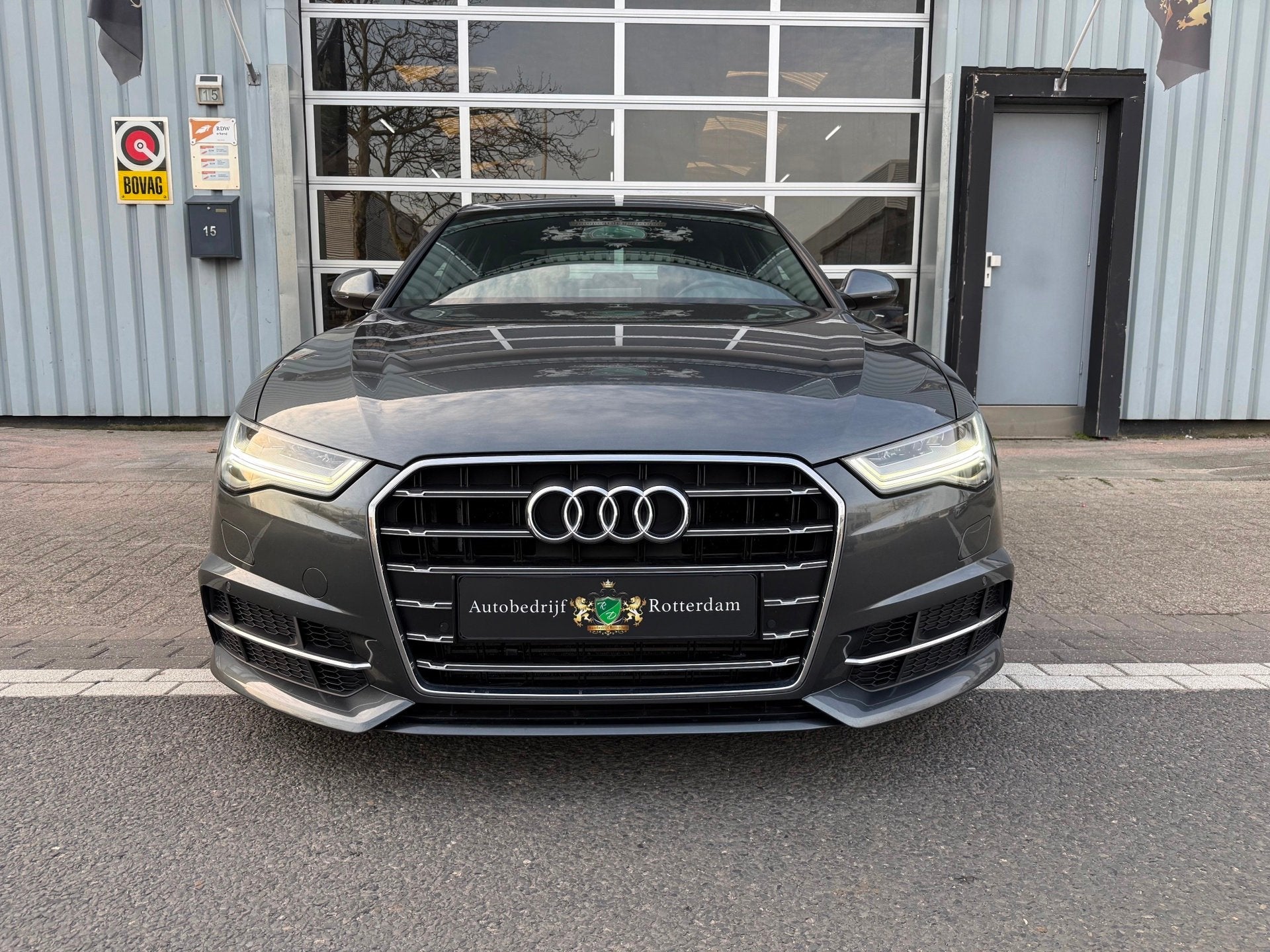 Audi A6 Limousine 1.8 TFSI S-tronic AUT LMV18/PDC/LEER/NAVI, Automatische klimaatregeling, Gebruikt, Bedrijf, Sedan