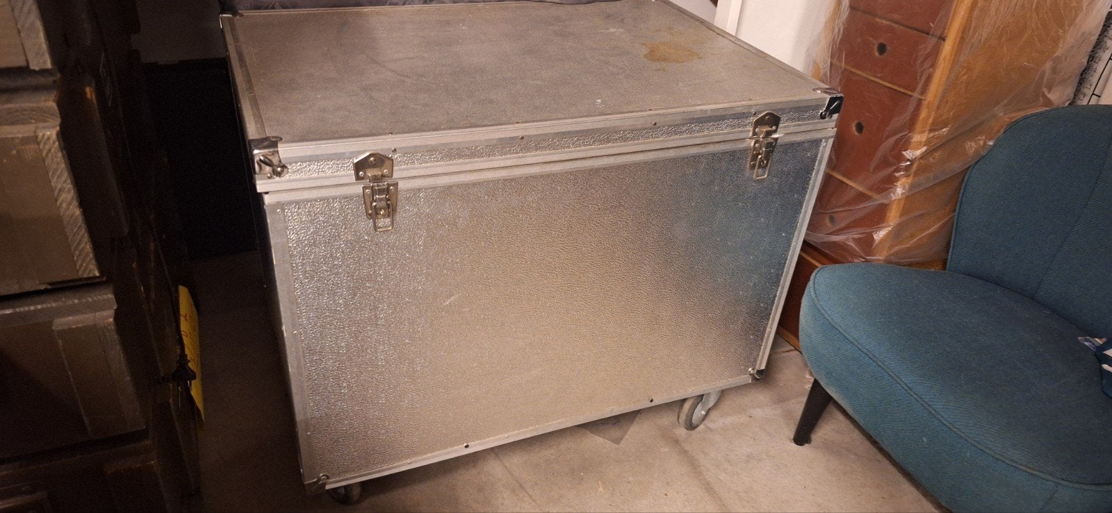Grote aluminium kist op wielen, 50 – 75, Gebruikt, 100 tot 150 cm, Ophalen of Verzenden