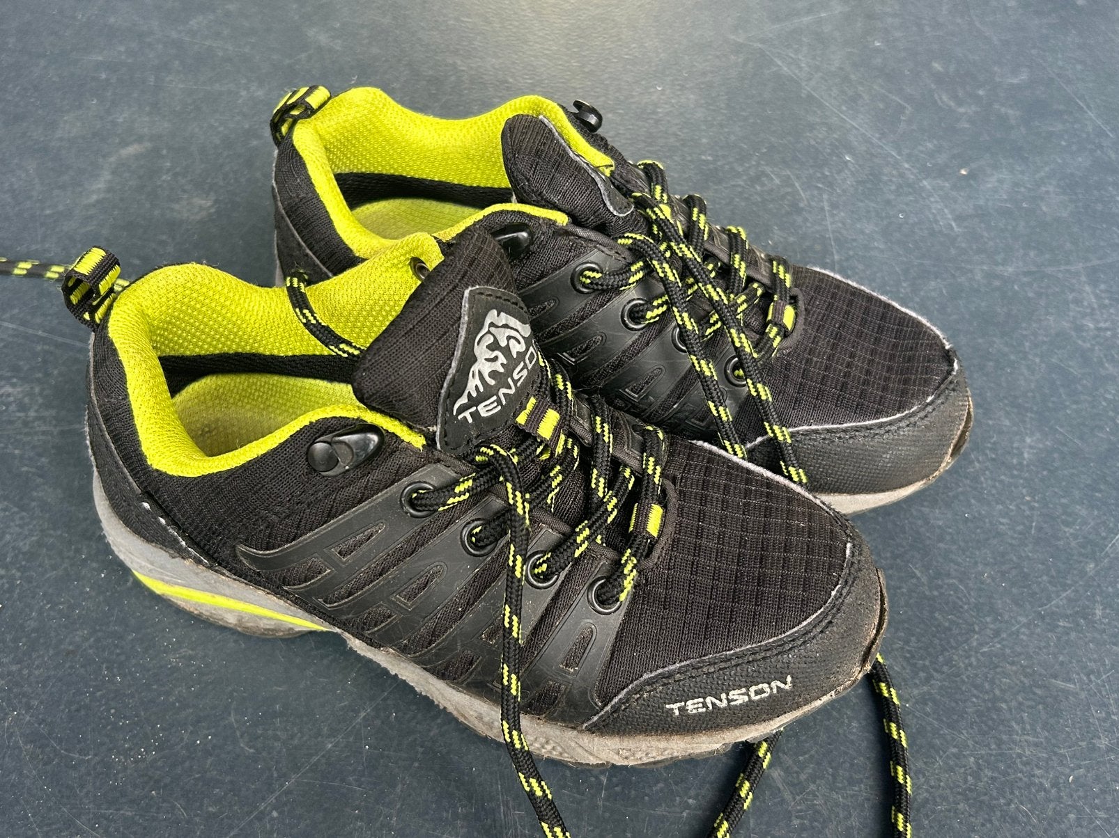 Wandelschoenen maat 30, Ophalen of Verzenden, Zo goed als nieuw, Schoenen