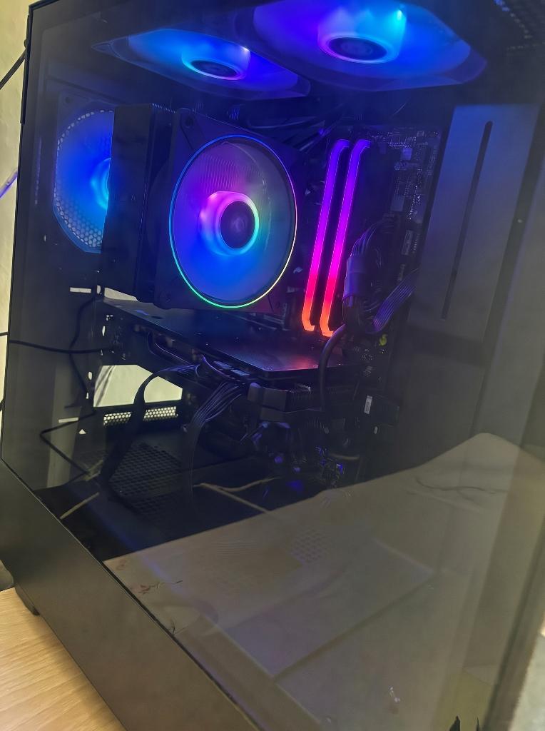 Gaming PC | 5600 5700xt 32gb Ram, 32 GB, Zo goed als nieuw, Gaming, SSD