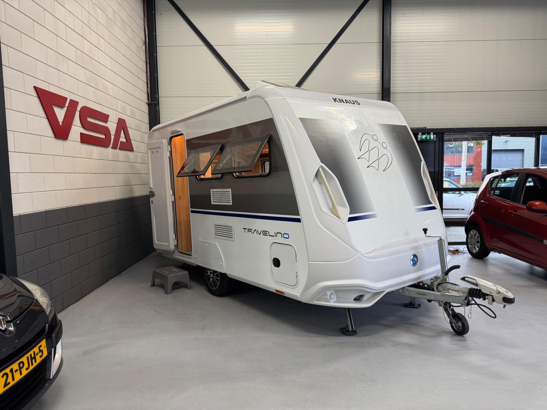 Knaus W06 Caravan Travelino 06A2YHB, Caravans en Kamperen, KNAUS, Info@autobedrijfvsa.nl, Louis Braillestraat 6-07
7442DG  Nijverdal, NL
