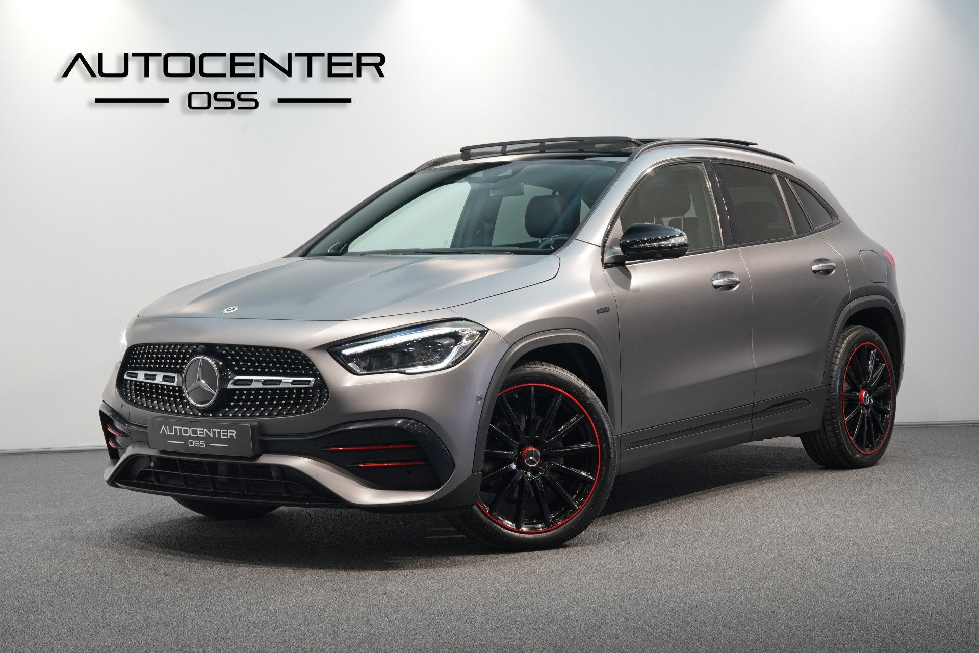 Mercedes-Benz GLA 250 e AMG EDITION 1  PANO  360 CAM, 12 maanden, Zwart, Bedrijf, Hybride Elektrisch/Benzine
