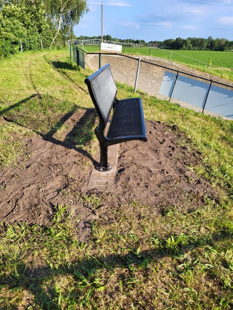 Perronbank tuinbank parkbank metalen bank