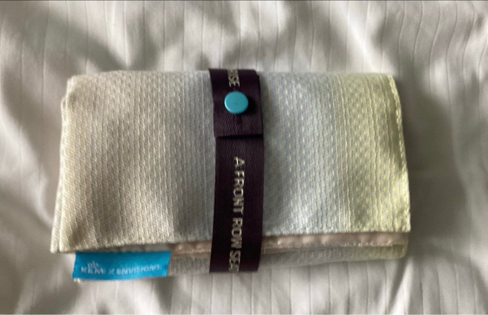 KLM x Envisions Tas en Amenity Kit - Nieuw, Ophalen of Verzenden, Nieuw, Overige typen