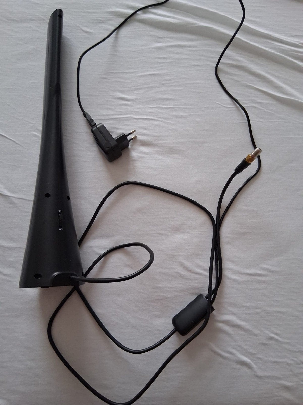 Oelbach Zwarte DVB-T Antenne met Versterker en Voeding, Ophalen of Verzenden, Zo goed als nieuw, Antenne