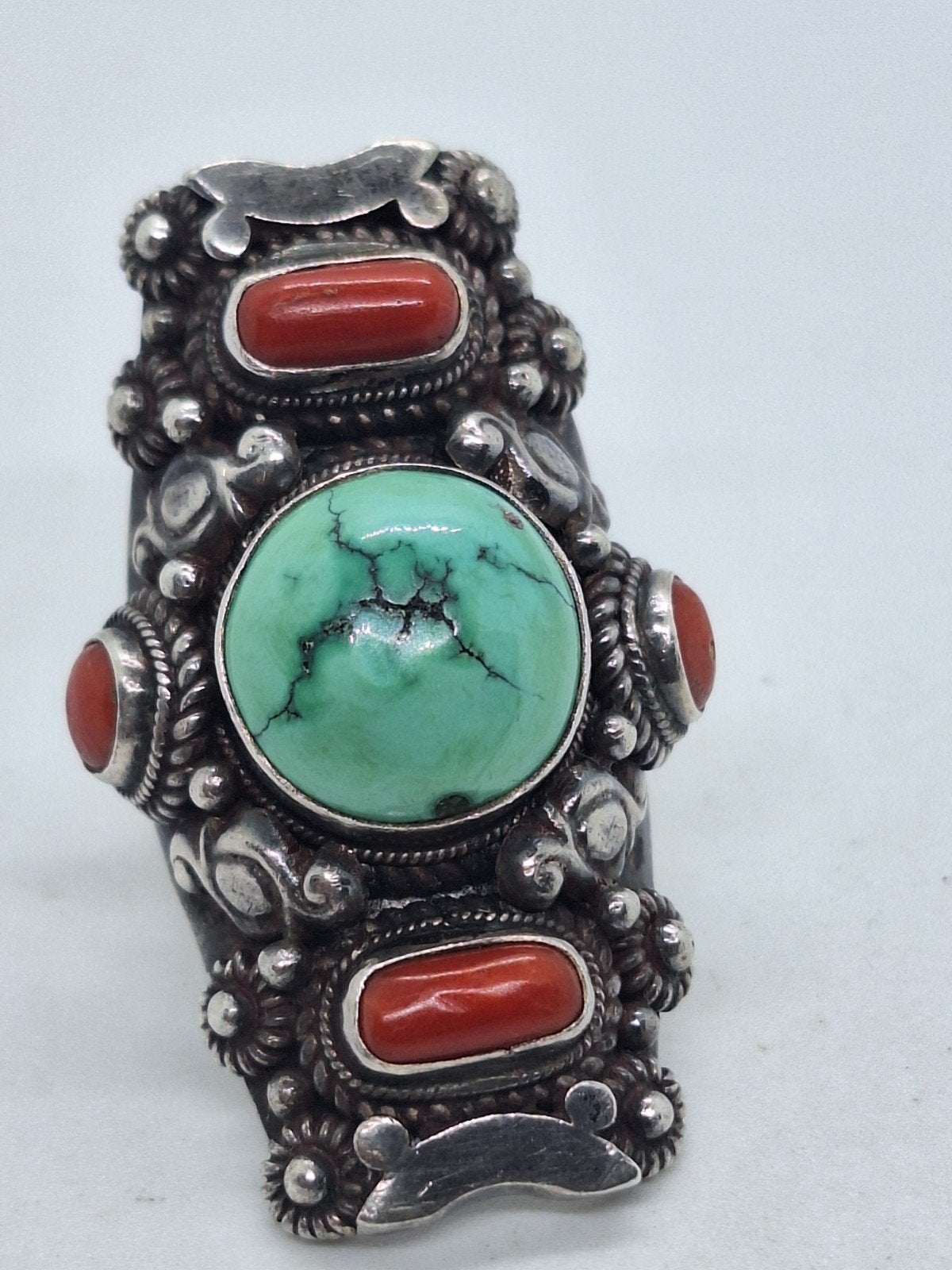 Navajo ring met bloedkoraal en turkoois, maat 20.5, Overige kleuren, 20 of groter, Ophalen of Verzenden, Zo goed als nieuw