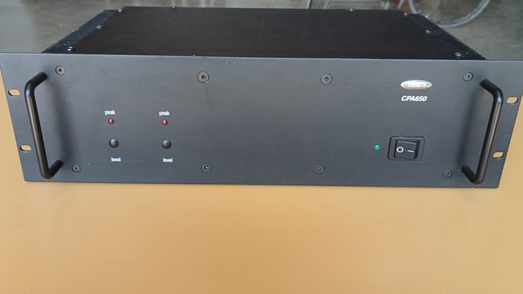 2x Biamp CPA 650 Professionele Eindversterker, Ophalen of Verzenden, Zo goed als nieuw, Audio