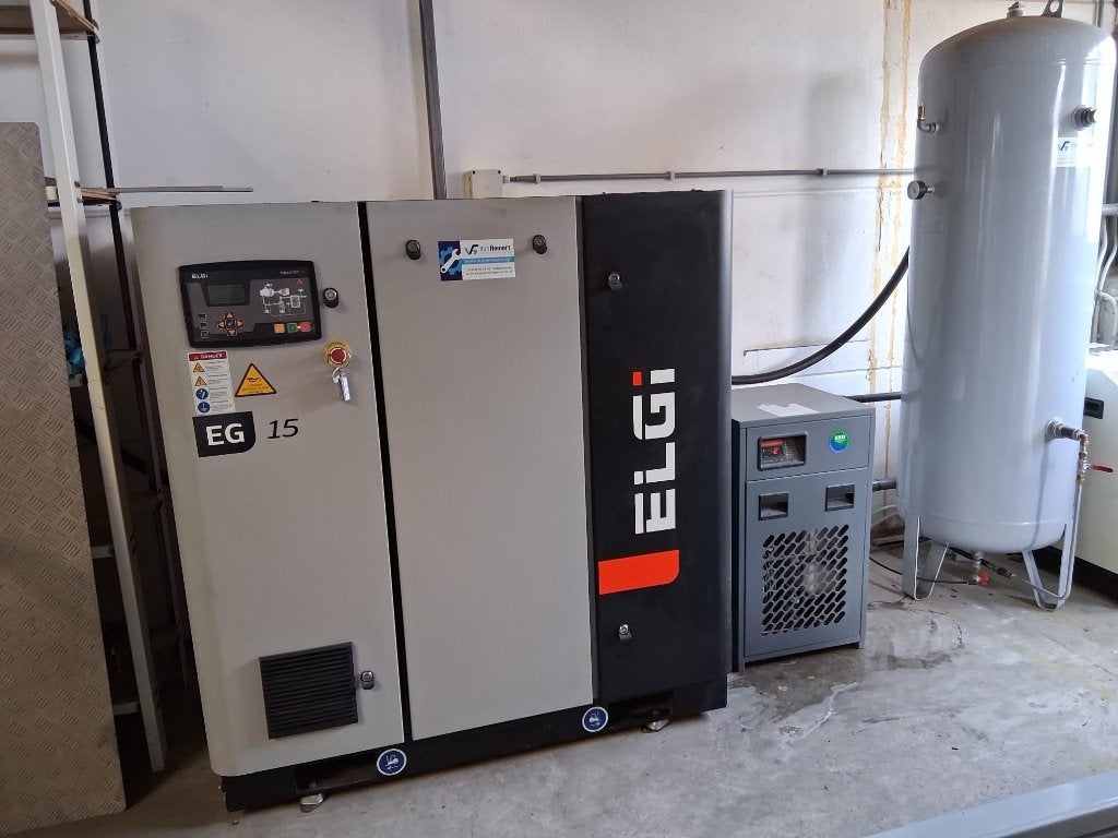 Schroefcompressor 15 Kw Elgi met droger en drukvat, Ophalen, Geluidgedempt, Gebruikt, 800 liter/min of meer