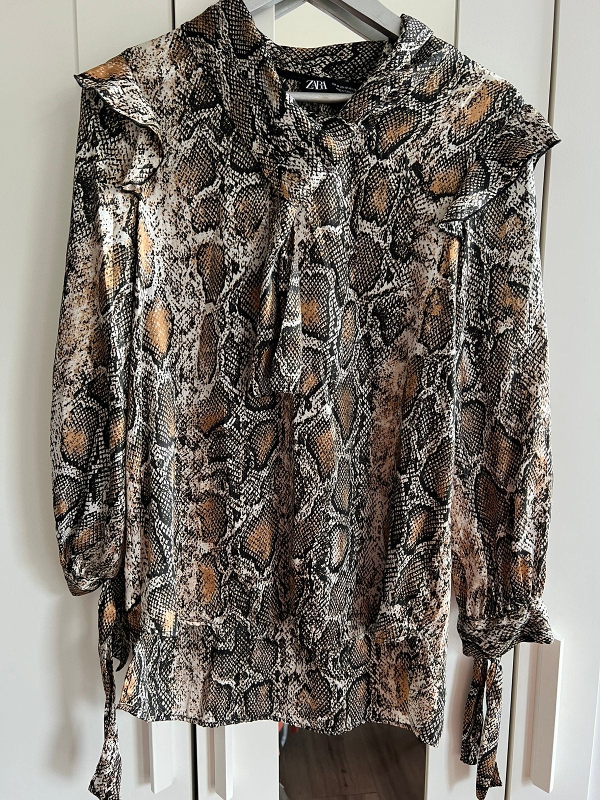 Zara blouse bruin slangenprint maat M, Ophalen of Verzenden, Zo goed als nieuw, Maat 38/40 (M), Bruin