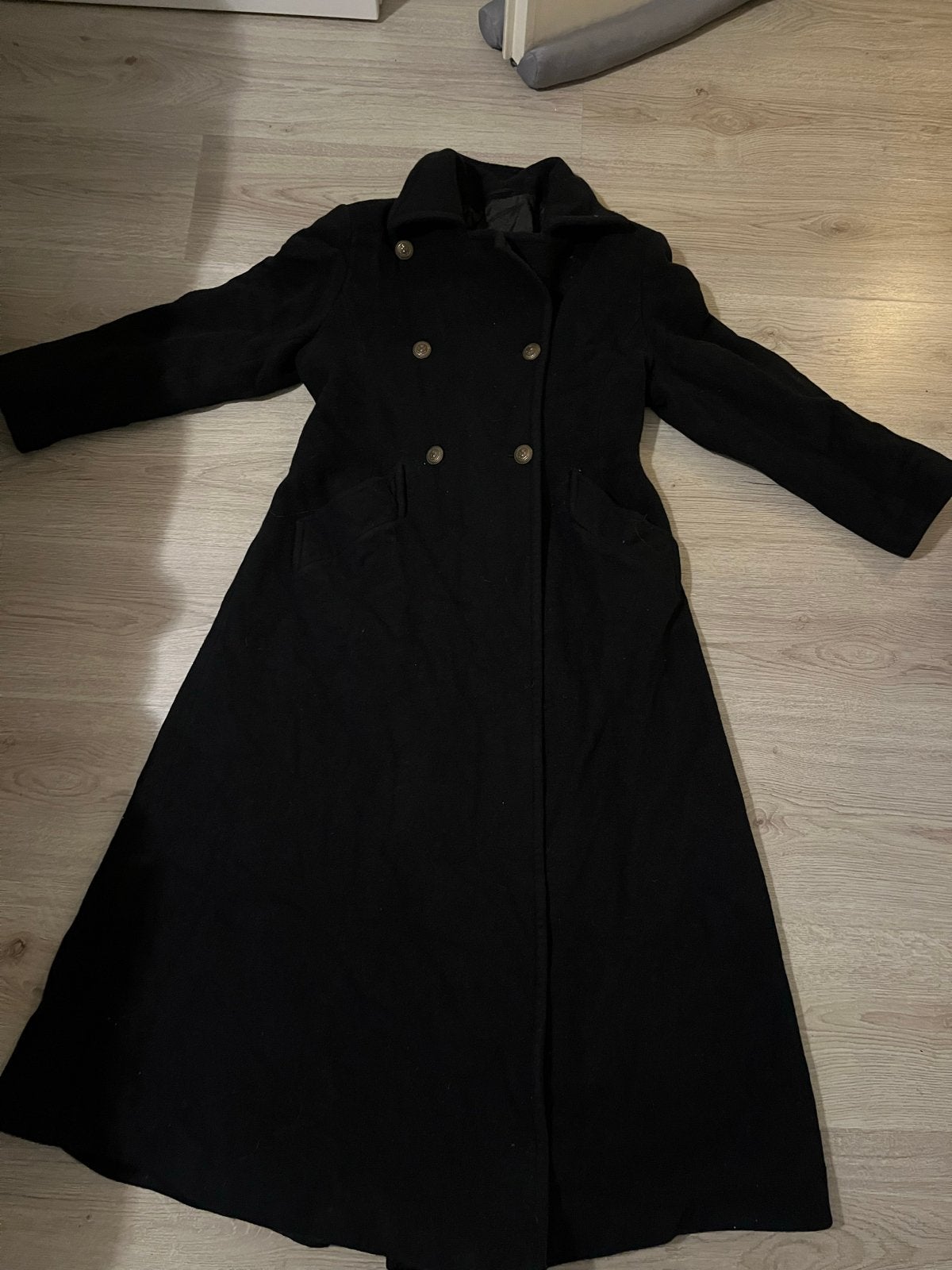 Lange zwarte wollen jas van Weekend by MaxMara maat m 38, Kleding | Dames, Ophalen of Verzenden, Gedragen, Maat 38/40 (M), Zwart