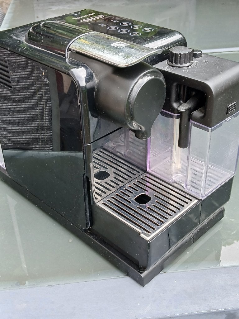 Foto 2 van Nespresso koffieapparaat
