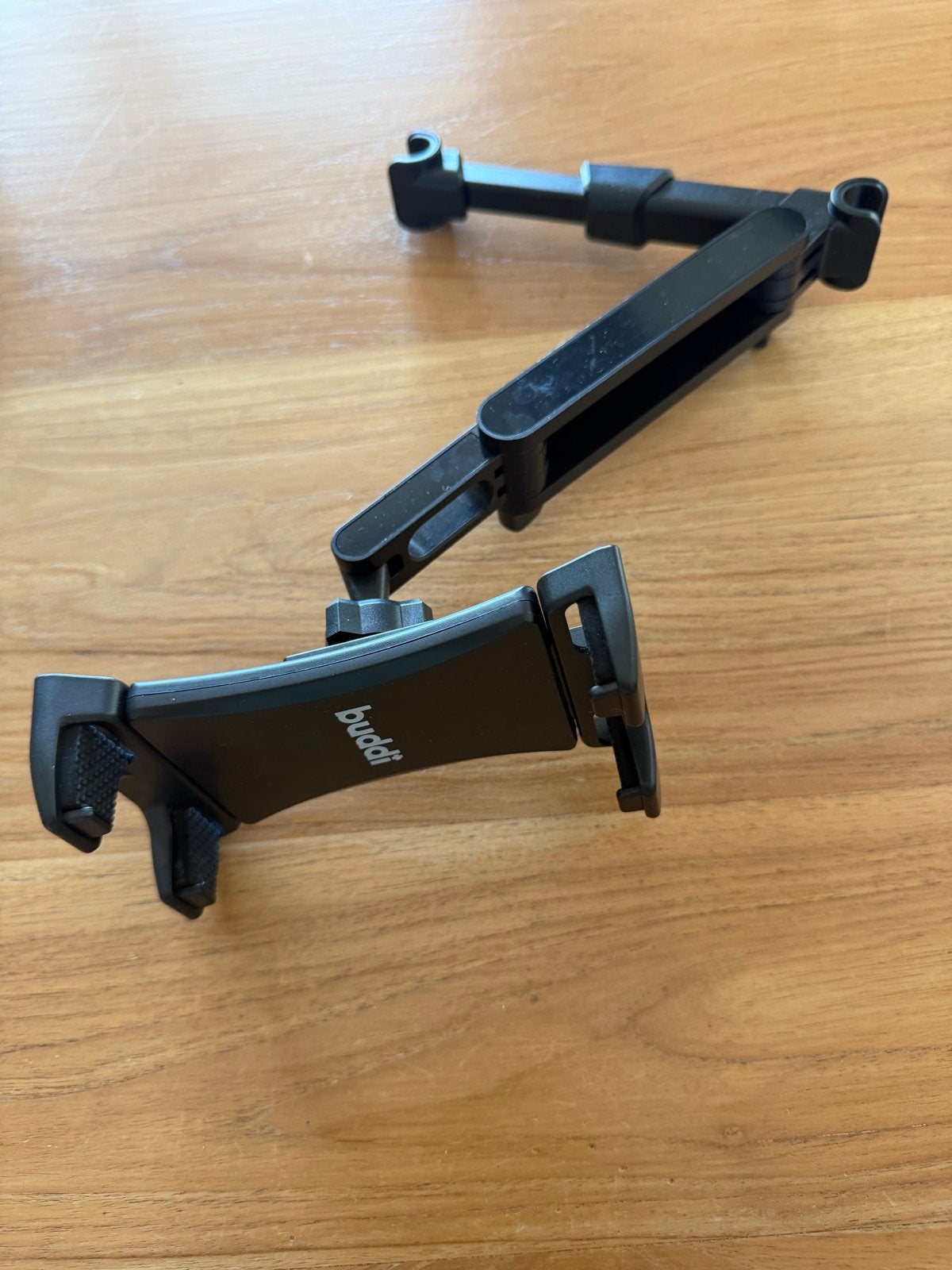 Buddi tablet houder voor auto hoofdsteun, Ophalen of Verzenden, Zo goed als nieuw
