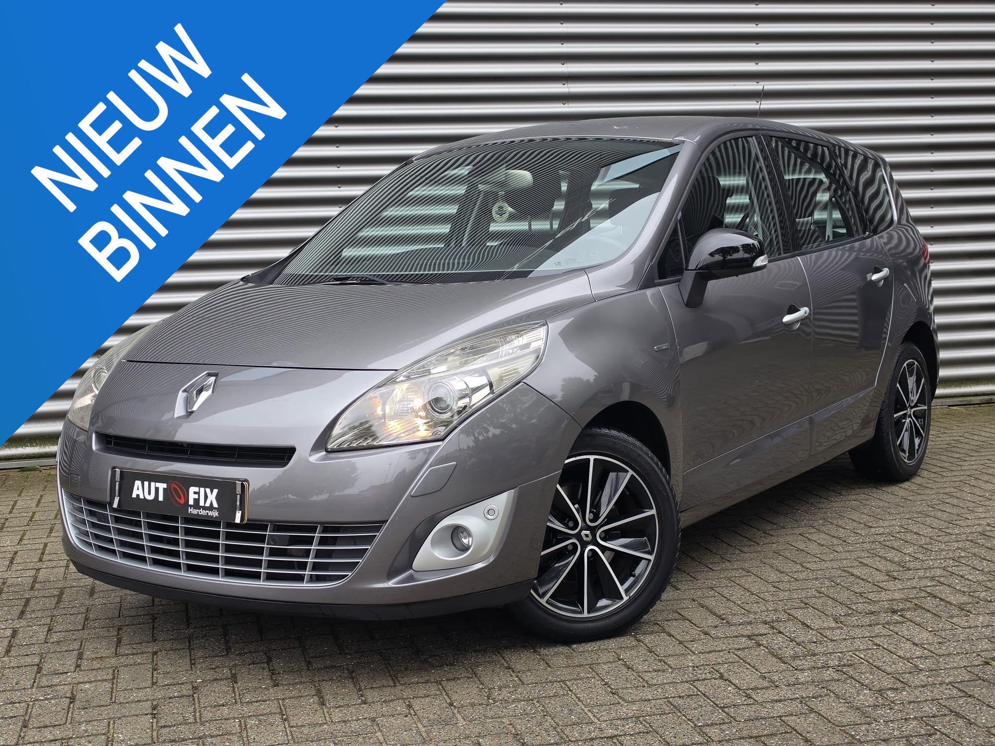 Renault Grand Scénic 2.0 Bose Keyless / Camera / Trekhaak, Auto's, Euro 5, Stof, Gebruikt, 4 cilinders