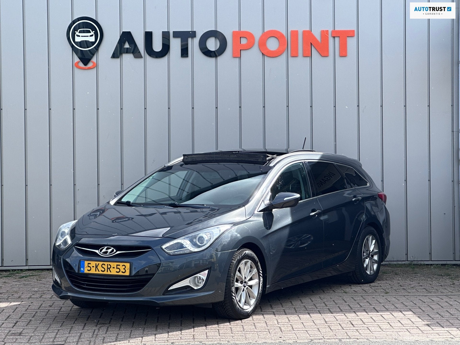 Hyundai I40 Wagon 2.0 GDI Business Edition PANO TREKHAAK CAM, Auto's, Stof, Zwart, 4 cilinders, 700 kg