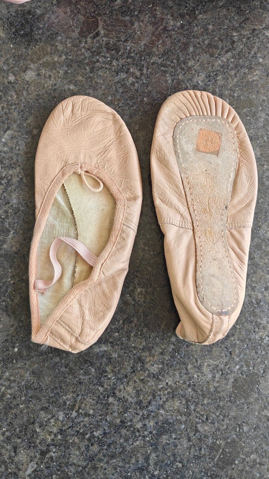 Roze leren balletschoentjes, 22 cm, Ophalen