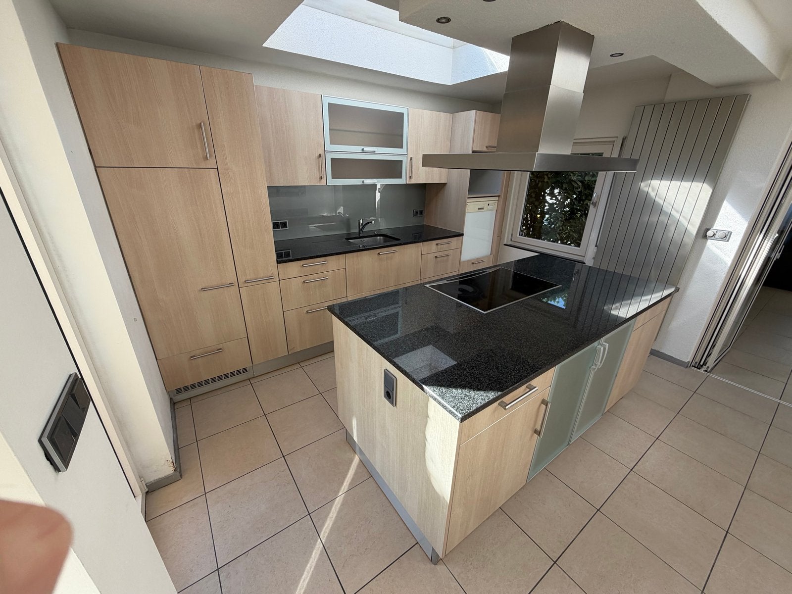 Moderne keuken met kookeiland en Neff apparatuur