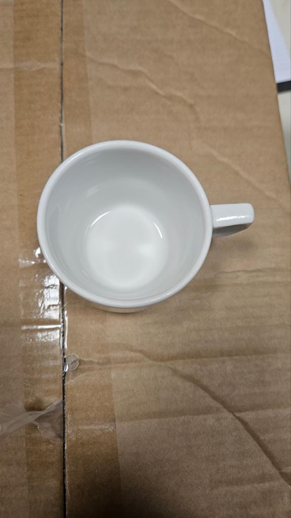 37 Witte Koffiekopjes - Gebruikt maar in goede staat, Ophalen