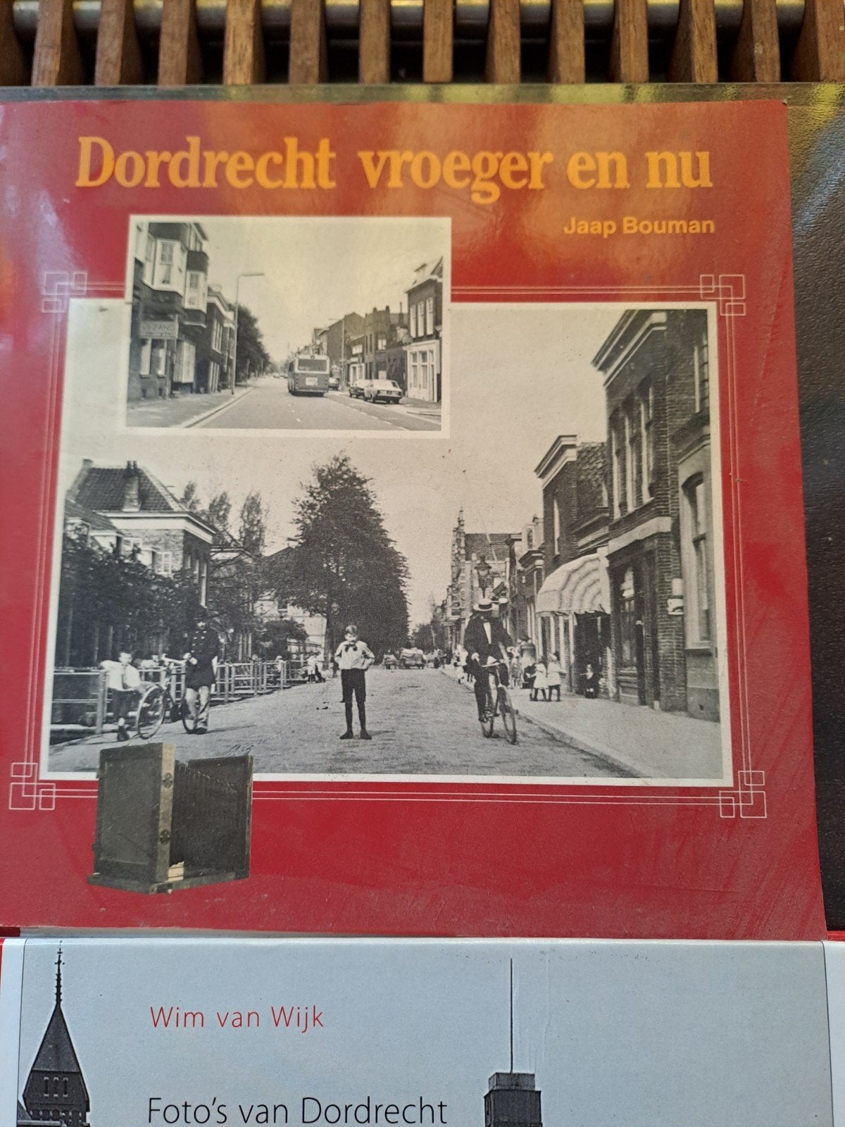 geschiedenis van de stad Dordrecht., Boeken, Ophalen of Verzenden, Zo goed als nieuw
