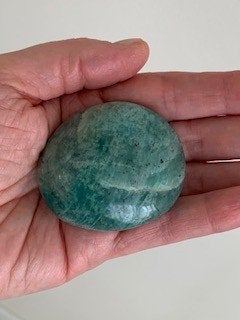 Zeegroene amazoniet handsteen palmsteen 83g edelsteen, Ophalen of Verzenden, Nieuw