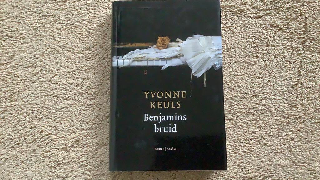 Yvonne Keuls - Benjamins bruid, Boeken, Literatuur, Zo goed als nieuw, Nederland, Ophalen of Verzenden