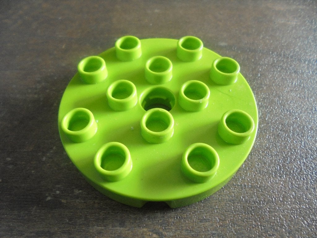 Lego Duplo Plate 4x4 Round with Hole (zie foto's) 4, Ophalen of Verzenden, Gebruikt, Losse stenen, Duplo