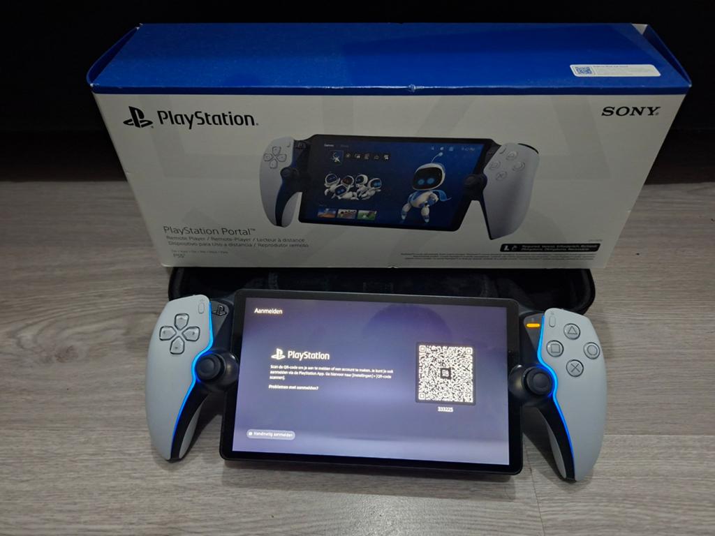 PlayStation Portal Remote Player met doos en Bon, Ophalen, Zo goed als nieuw