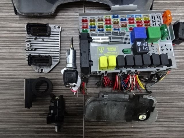 ECU Opel Zafira A bj 2004 1.8 16v AUT Z18XE complete set inc, Gebruikt, -, -, Opel