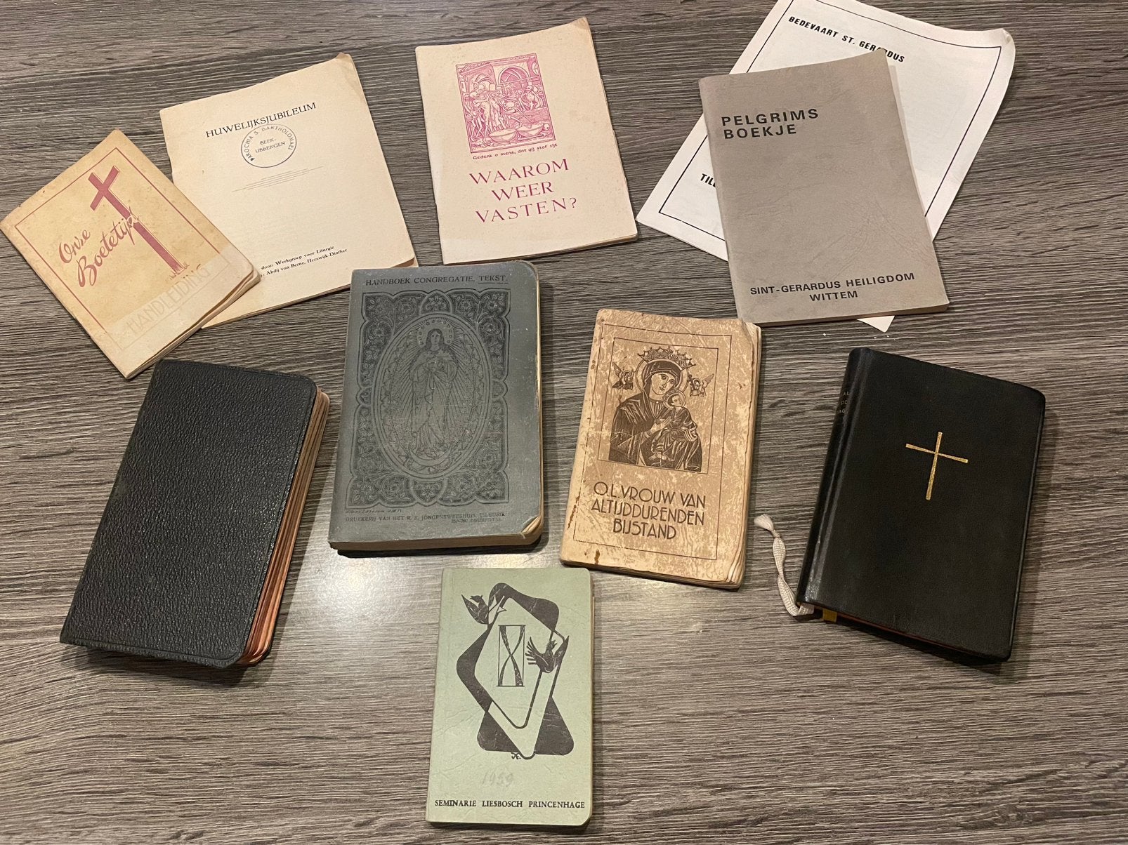 Heel veel verschillende kerkboeken en bijbels, Ophalen of Verzenden