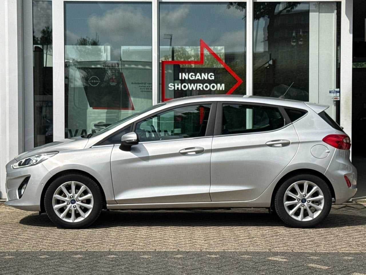 Ford Fiesta 1.0 EcoBoost 100pk 5dr Titanium | Camera | Navi, Auto's, Ford, Keurmerk '100% Onderhouden', Stof, Gebruikt, 49 €/maand