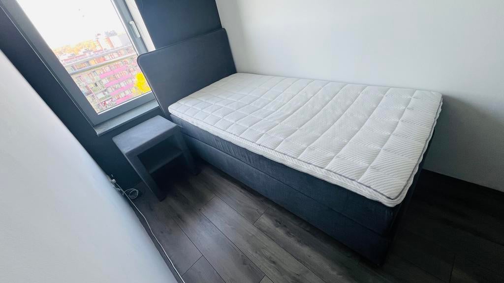 Eenpersoons bed 100x200cm met topper, zo goed als nieuw, Huis en Inrichting, Slaapkamer | Bedden, Ophalen, 100 cm, Eenpersoons