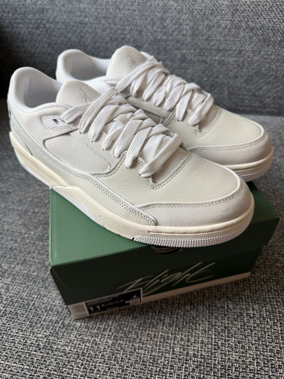 Nike Jordan Flight Court - Maat 45.5 - Nieuw met doos, Wit, Nieuw, Ophalen of Verzenden, Sneakers of Gympen